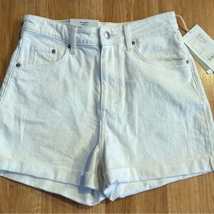 NWT H&M High-Waisted White Denim Shorts - Size 4